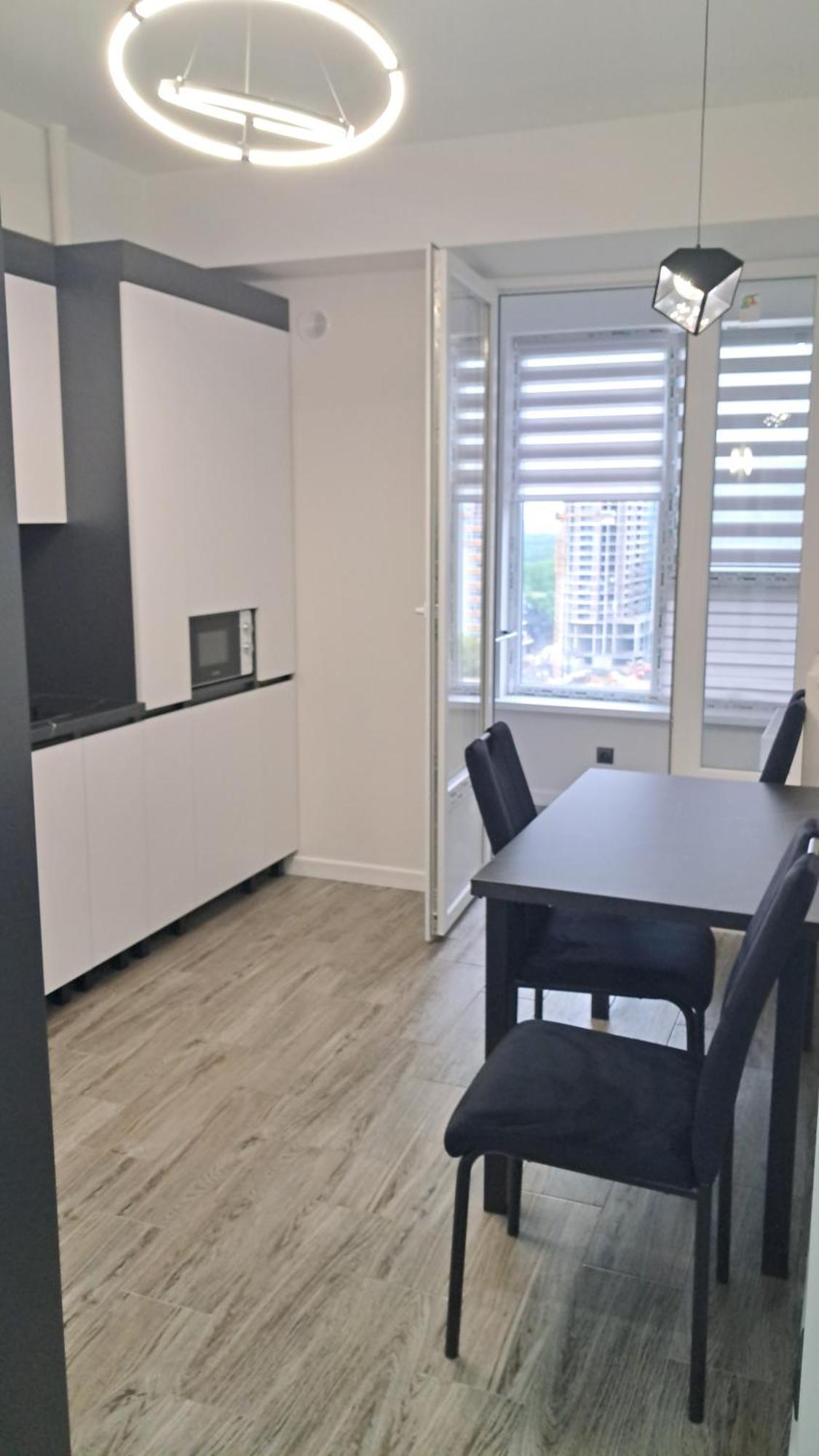 Airport&apartment&parking Chisinau
